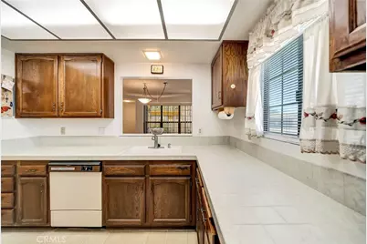 1543 W Avenue L #1, Lancaster, CA 93534 - Photo 10