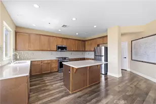 20540 Suzie, Saugus, CA 91350 - Photo 24