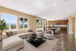 20540 Suzie, Saugus, CA 91350 - Photo 4