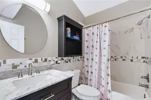 28454 Evergreen, Saugus, CA 91390 - Photo 16