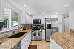 27631 Buckskin, Castaic, CA 91384 - Photo 12