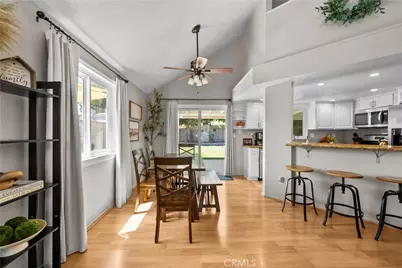 27631 Buckskin, Castaic, CA 91384 - Photo 4