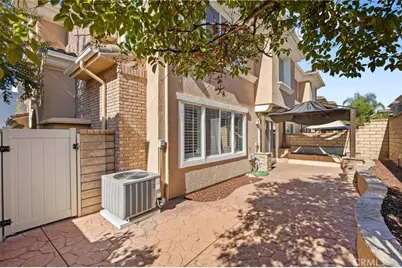 23868 Toscana Dr, Valencia, CA 91354 - Photo 24