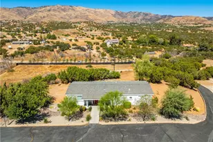 6076 Valley Sage Rd, Acton, CA 93510 - Photo 2