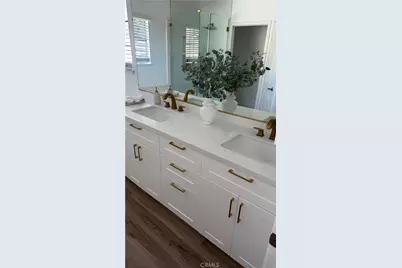 23317 Saticoy Street, Canoga Park, CA 91304 - Photo 32