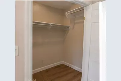 23317 Saticoy Street, Canoga Park, CA 91304 - Photo 6