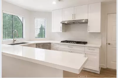23317 Saticoy Street, Canoga Park, CA 91304 - Photo 4