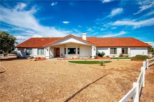 9222 Rattlesnake, Phelan, CA 92371 - Photo 2