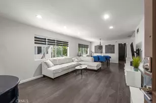 18619 Collins, Los Angeles, CA 91356 - Photo 4