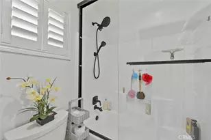 19329 Santa Maria Dr, Newhall, CA 91321 - Photo 32