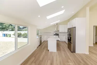 15724 Chase Street, North Hills, CA 91343 - Photo 4