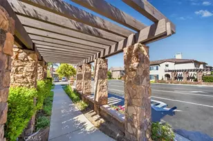 28440 Mirabelle, Saugus, CA 91350 - Photo 2
