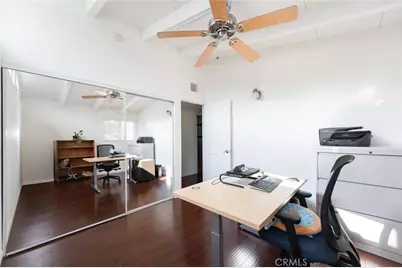 19843 Delano, Woodland Hills, CA 91367 - Photo 20