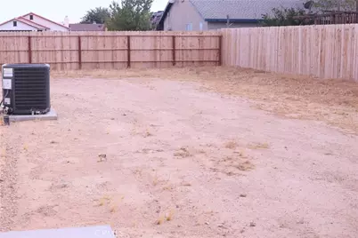 9736 Nipa Ave, California City, CA 93504 - Photo 22