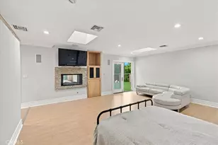 5320 Louise Ave, Encino, CA 91316 - Photo 36