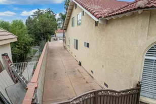 23549 Cherry, Newhall, CA 91321 - Photo 62
