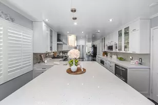 23549 Cherry, Newhall, CA 91321 - Photo 10