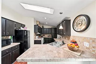 31977 Quartz Ln, Castaic, CA 91384 - Photo 14