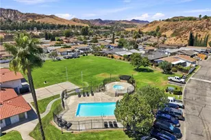 31977 Quartz Ln, Castaic, CA 91384 - Photo 34