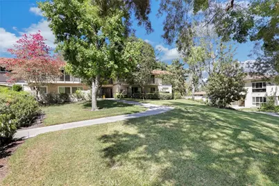 892 Ronda Sevilla #Q, Laguna Woods, CA 92637 - Photo 4
