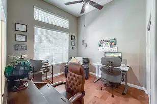 128 Laurel Ridge Dr, Simi Valley, CA 93065 - Photo 30