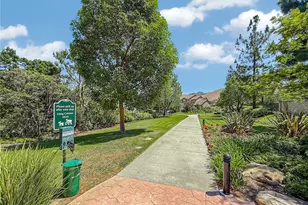 128 Laurel Ridge Dr, Simi Valley, CA 93065 - Photo 46