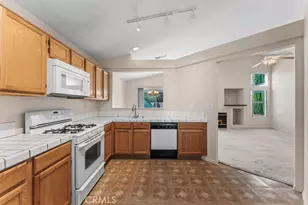 1932 Shamrock Ave, Palmdale, CA 93550 - Photo 4
