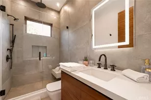 23262 Gonzales Dr, Woodland Hills, CA 91367 - Photo 70