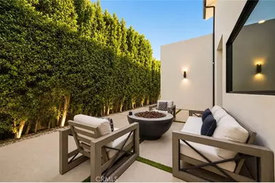 23262 Gonzales Drive, Woodland Hills, CA 91367 - Photo 32