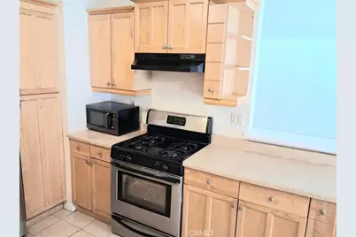563 E Hazel #2, Inglewood, CA 90302 - Photo 6