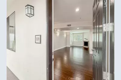 4724 Kester #109, Sherman Oaks, CA 91403 - Photo 6
