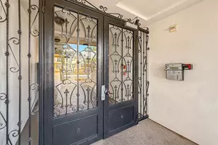 4724 Kester, Sherman Oaks, CA 91403 - Photo 40