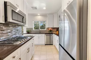 22445 Dardenne, Calabasas, CA 91302 - Photo 14