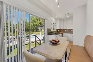 22445 Dardenne, Calabasas, CA 91302 - Photo 16
