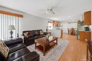 20551 Caitlin Ln, Saugus, CA 91350 - Photo 16