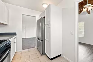18350 Hatteras, Tarzana, CA 91356 - Photo 10