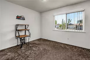 12319 Thelma St, Los Angeles, CA 91352 - Photo 16