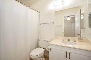 26807 Cir of the Oaks, Newhall, CA 91321 - Photo 14