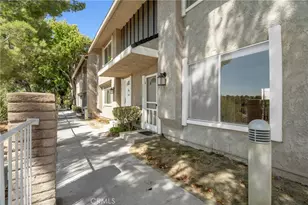 26853 Avenida Terraza, Saugus, CA 91350 - Photo 28