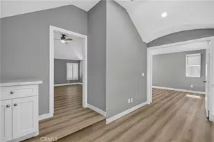 25906 Bellis Dr, Valencia, CA 91355 - Photo 18