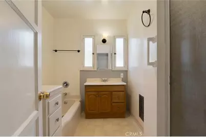 5412 Ben Avenue, Valley Village, CA 91607 - Photo 16