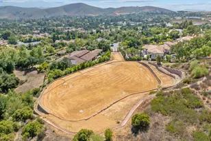 4774 Golf Course Dr, Westlake Village, CA 91362 - Photo 2