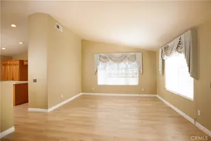 19707 Sky View Ct, Canyon Country, CA 91351 - Photo 4