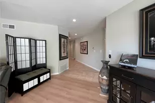 20042 Ave Of The Oaks, Newhall, CA 91321 - Photo 14