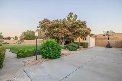 1734 Granville, Lancaster, CA 93535 - Photo 56