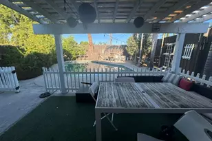 11116 Woodley, Granada Hills, CA 91344 - Photo 18