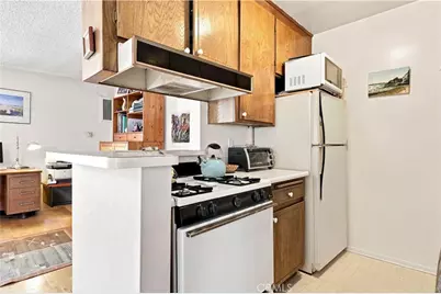 11550 Nebraska Avenue #204, Los Angeles, CA 90025 - Photo 8