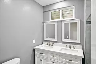 23002 La Granja, Valencia, CA 91354 - Photo 36