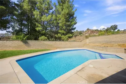 23002 La Granja, Valencia, CA 91354 - Photo 44