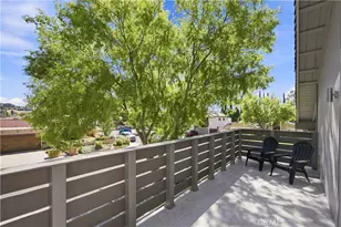 23002 La Granja, Valencia, CA 91354 - Photo 32